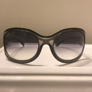 Vintage Women’s Gucci Sunglasses